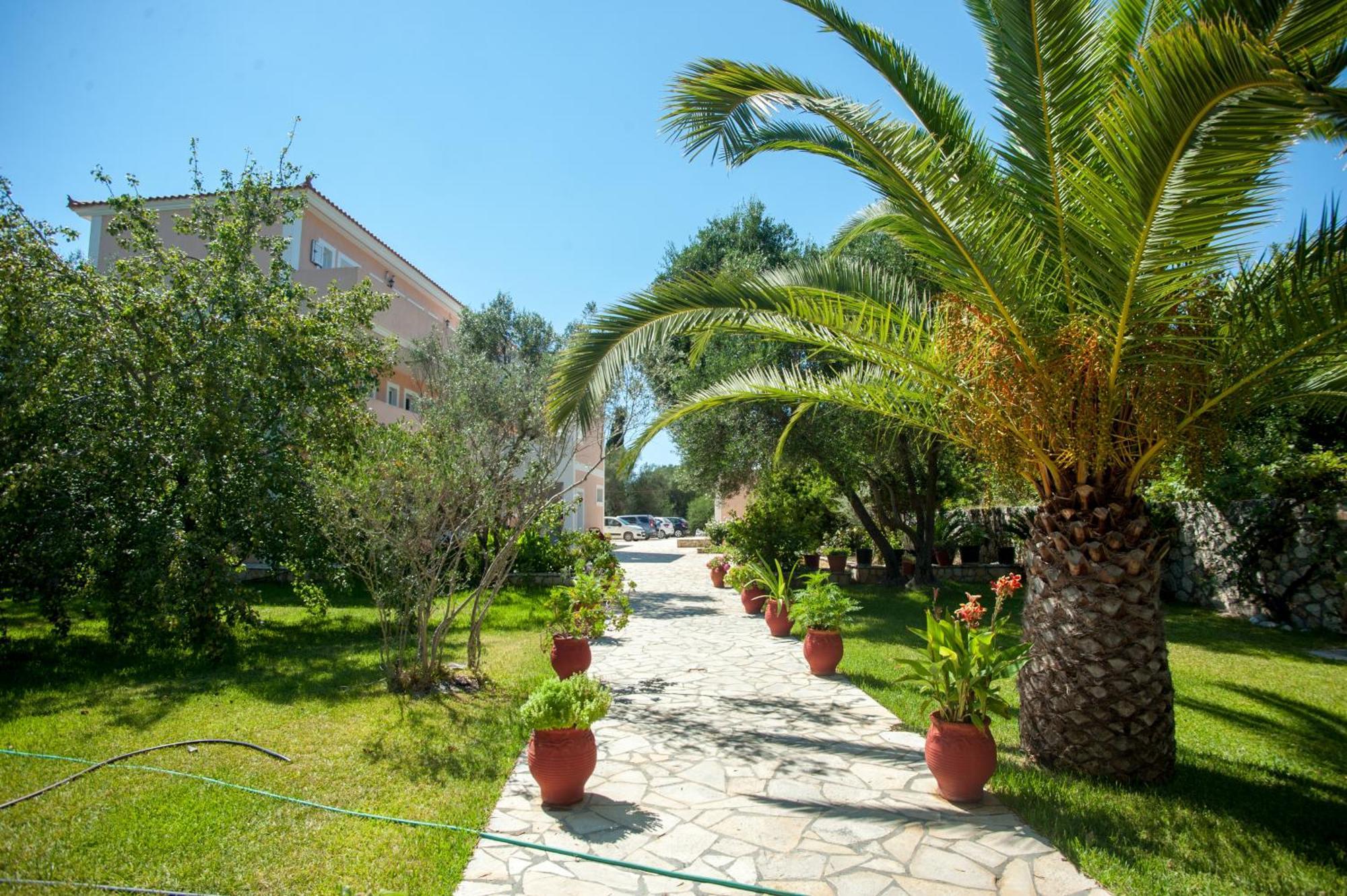 Helena Inn Svoronata Exterior photo